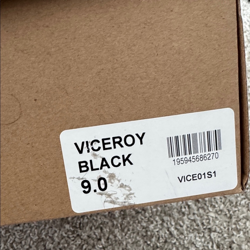 Steve Madden viceroy Black python Studded rhinestone Spike Leather punk Heels 9 - Picture 5 of 5